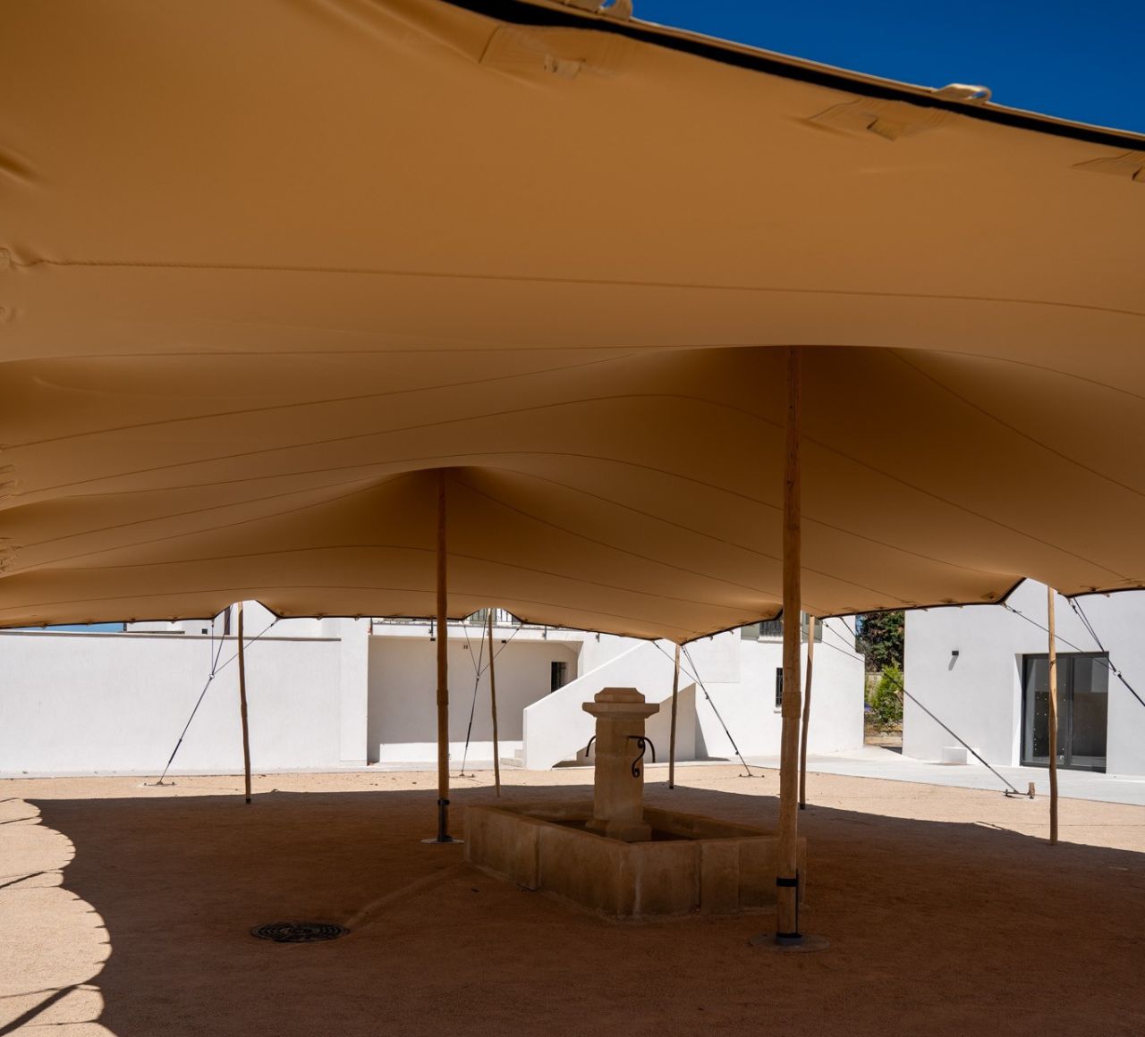 mas-du-mazet-tente-evenement